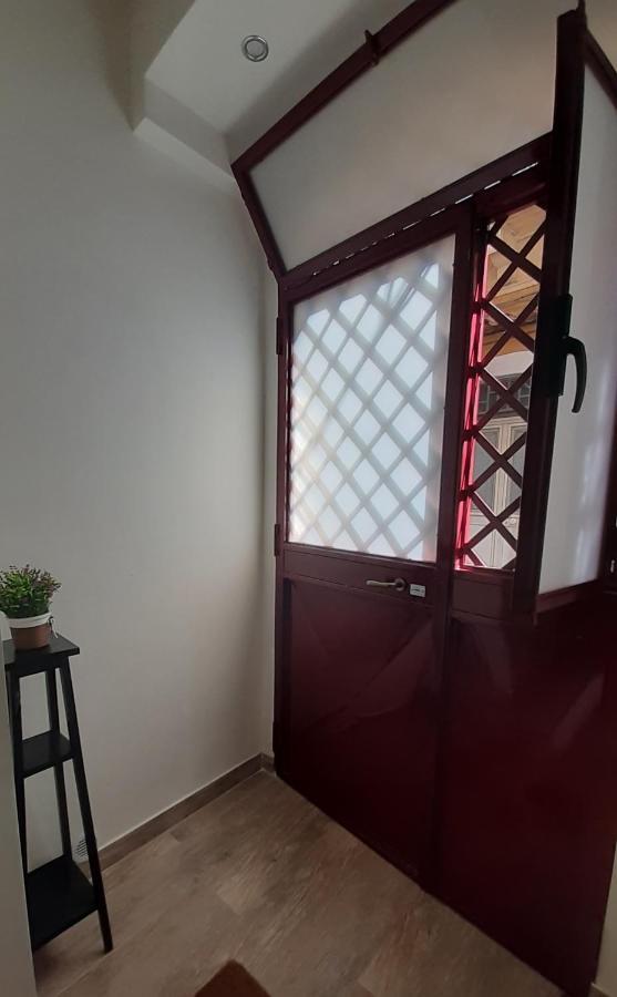 Casa Serravalle Катания Экстерьер фото